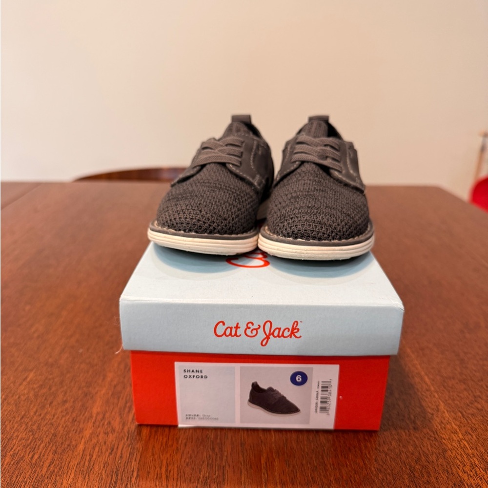 EUC Cat & Jack Shane Oxford Shoes Baby Toddler Size 6